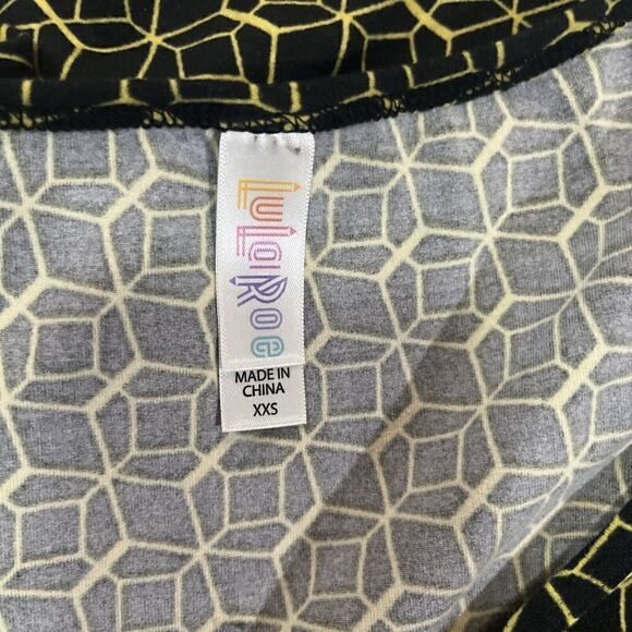 LuLaRoe Classic Tee Black Gold Geometric Print Top Size XXS - Picture 3 of 3